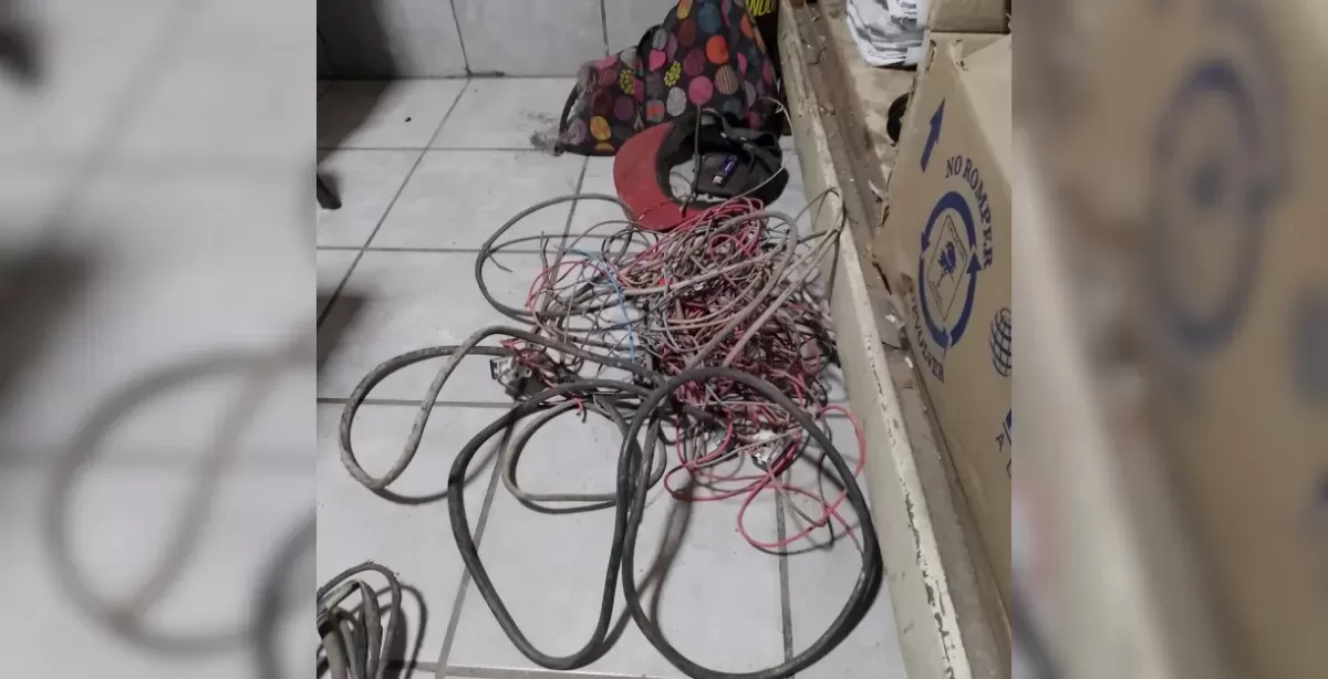 Un rosarino fue detenido por robar caños de cobre y cables en San Lorenzo 