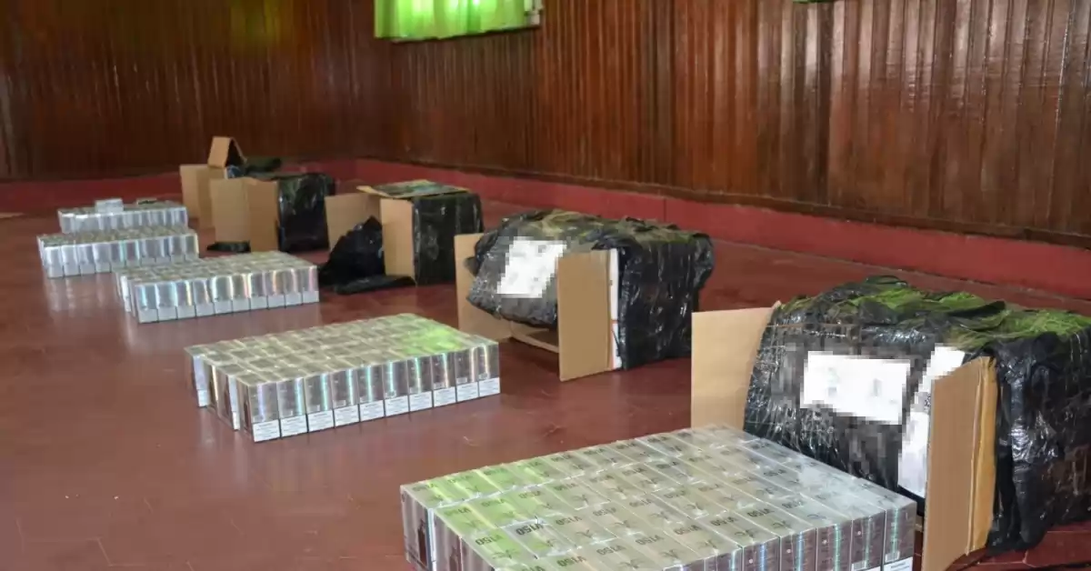 Corrientes: Decomisan vapers, cigarrillos artesanales, marihuana y hongos alucinógenos en 15 encomiendas