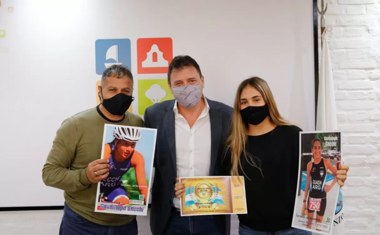 El intendente Leonardo Raimundo reconoció el desempeño de jóvenes deportistas locales