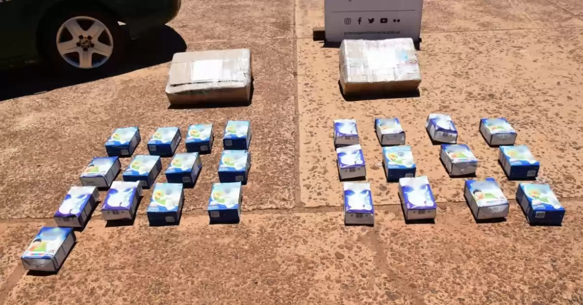Despacharon más de 10 kilos de marihuana dentro de cajas de leche