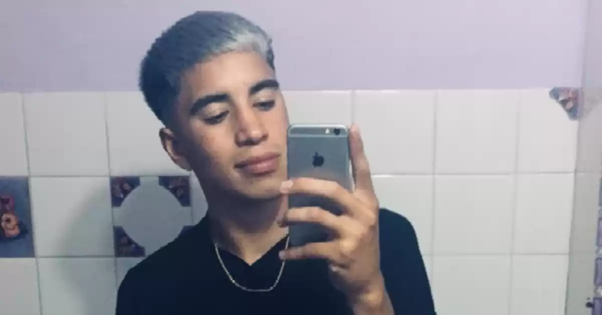 Piden cadena de oración para un puertense que se accidentó en su moto