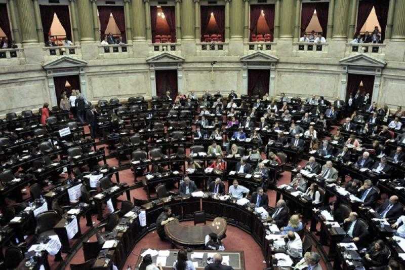 Diputados del FPV invitaron al fiscal Pollicita a concurrir al Congreso