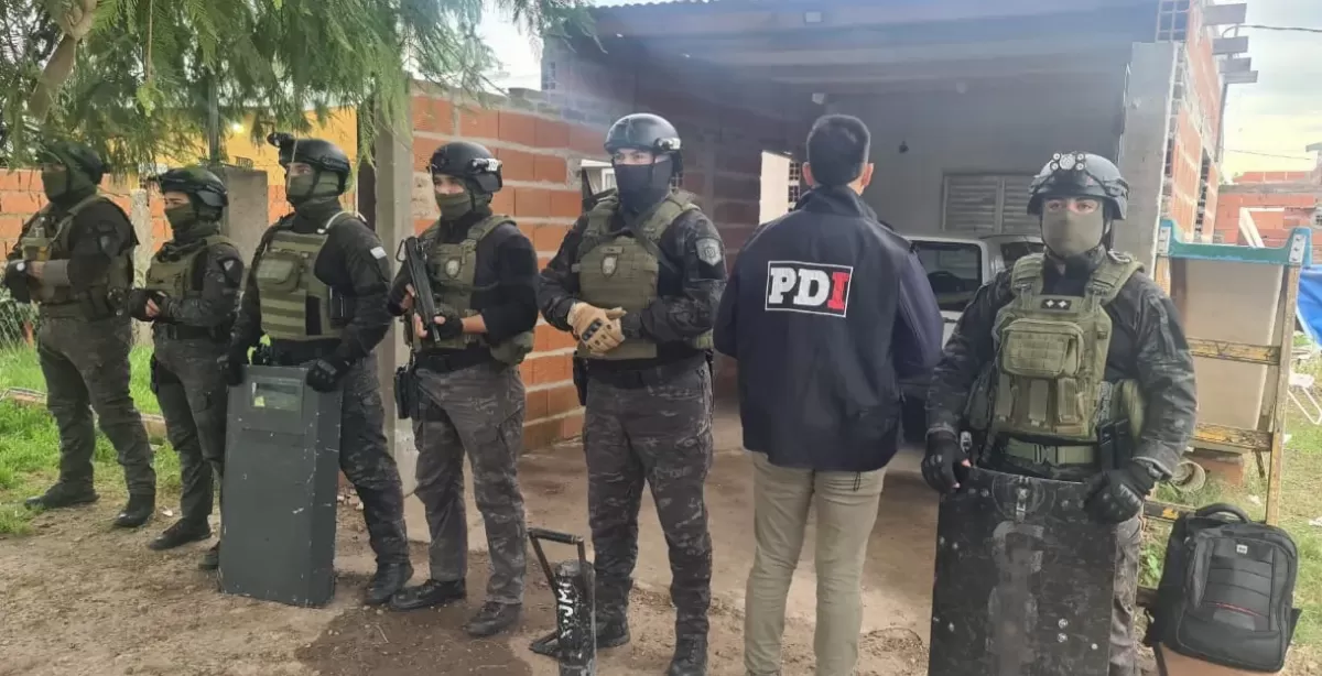 Un detenido en San Lorenzo con drogas y artículos robados a un local de electrodomésticos de Bermúdez