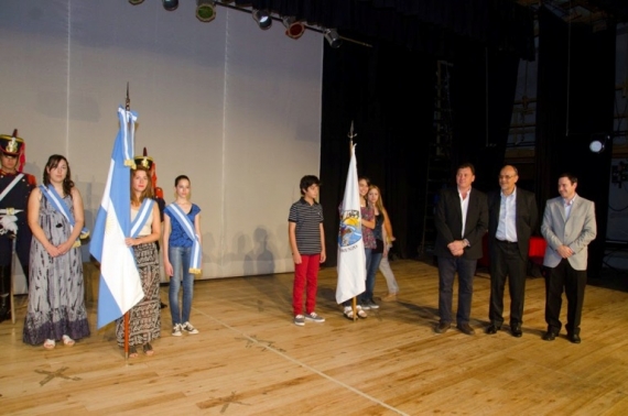 Egresaron 40 alumnos del Centro Cultural 