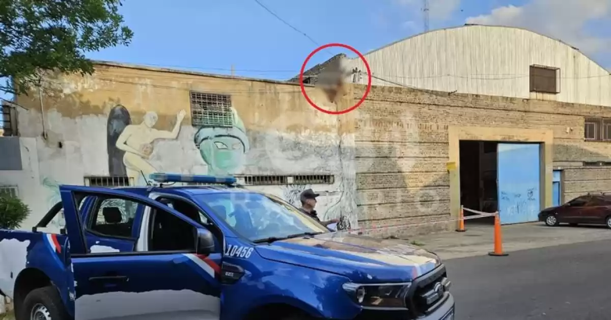 Un hombre murió electrocutado cuando intentaba robar cables en Rosario