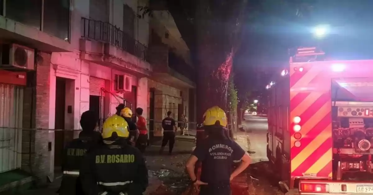 Rosario: falleció una persona tras la explosión de un calefón