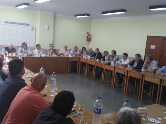 Gremios del transporte se reúnen el próximo martes ante el anuncio presidencial