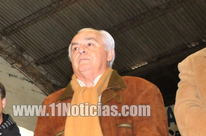 Herme Juárez entregará 27 netbooks a estudiantes destacados