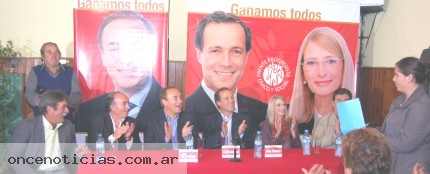 Giustiniani, presentó lista en Fray Luis Beltrán
