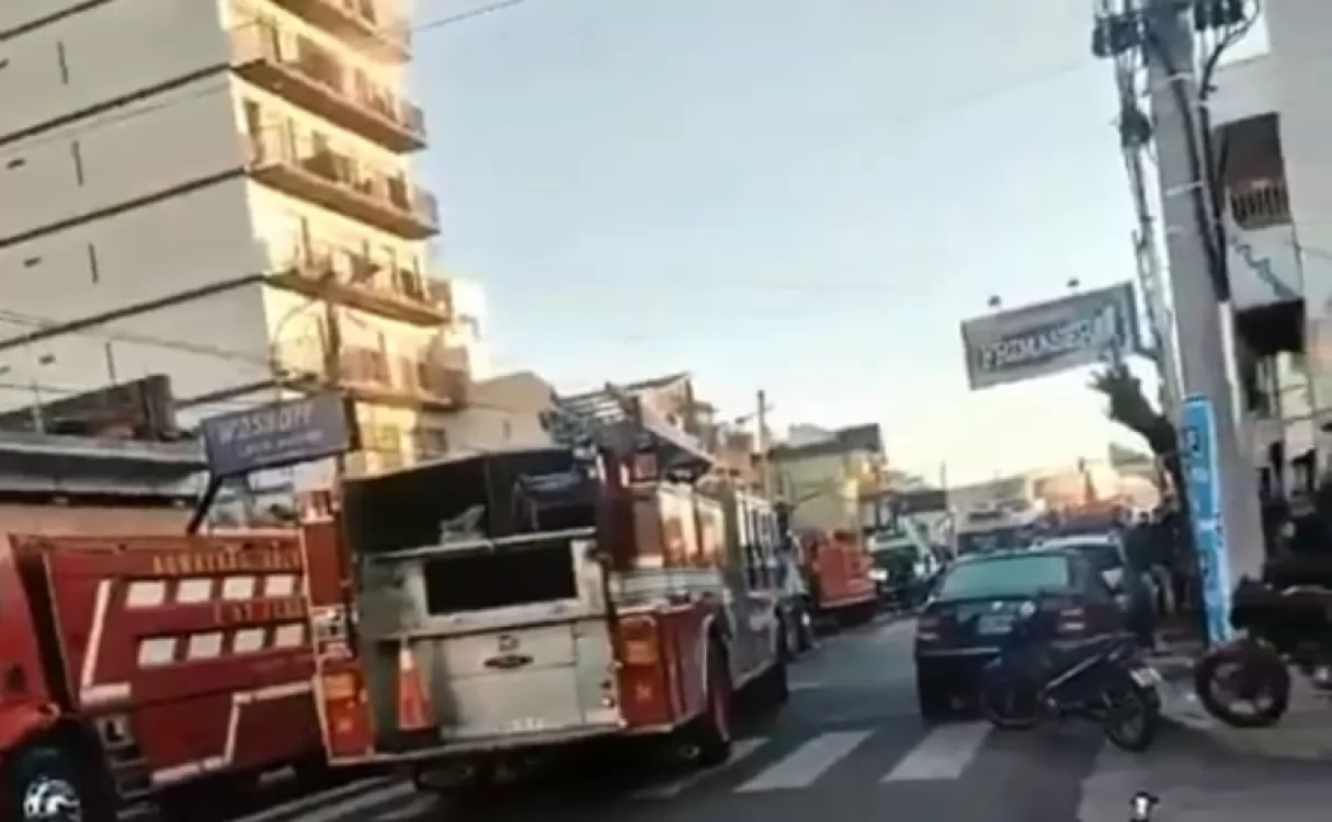Caseros: murió otro bombero tras el incendio de un departamento