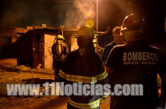 Incendio con pérdidas totales en una vivienda: habría sido intencional
