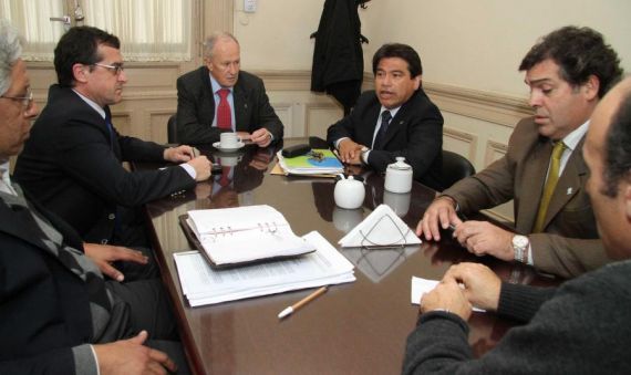 Lamberto anunció la compra de más de 200 vehículos para la policía de Rosario