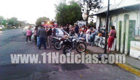 Capitán Bermúdez: Vecinos reclamaron seguridad y cortaron la Ruta 11