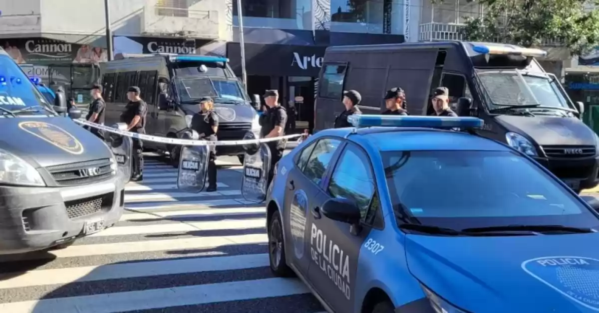 Falsa alarma de toma de rehenes movilizó un gran operativo en Villa General Mitre