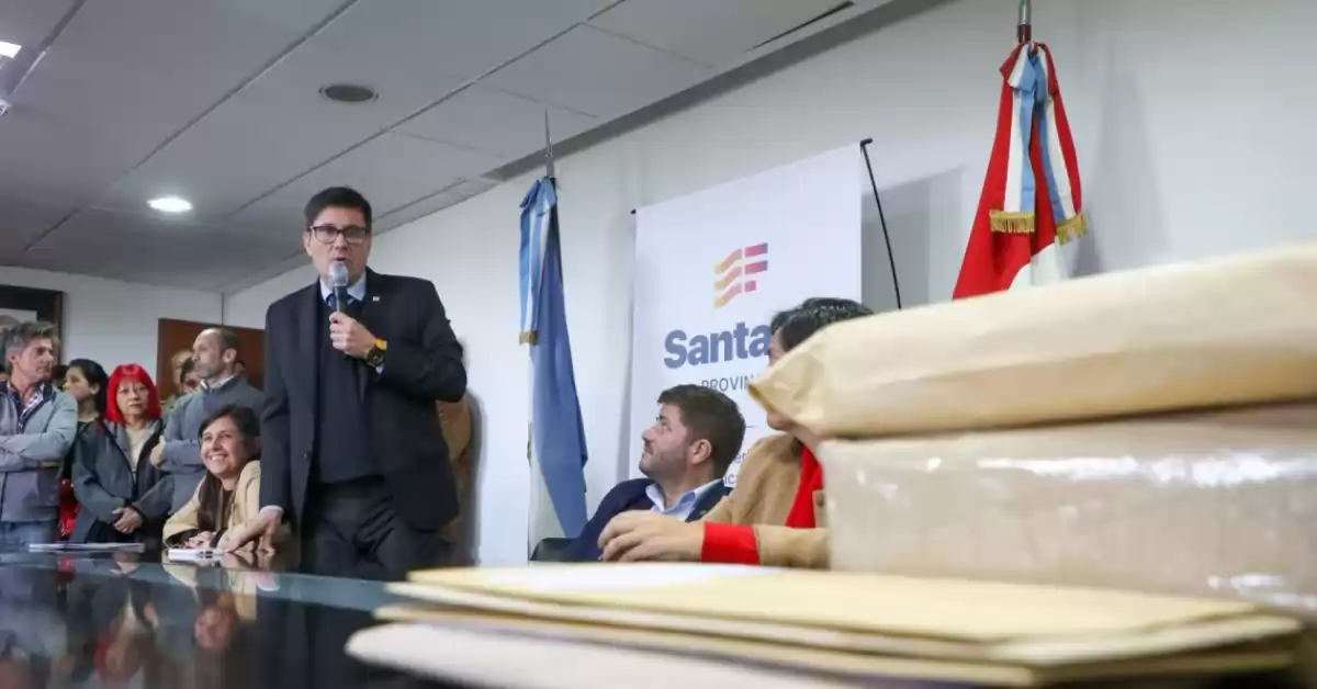 Programa 1000 Aulas: licitaron obras para escuelas de Santa Fe y Santo Tomé