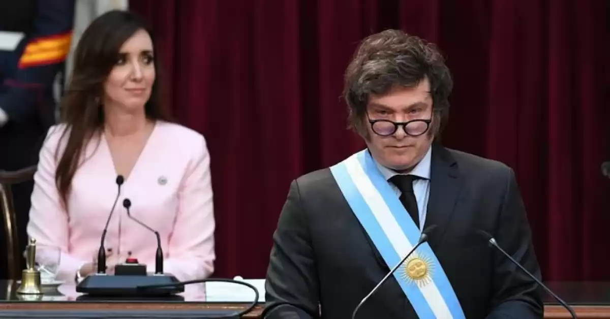 El Gobierno envió al Congreso y a las provincias la nueva versión de la Ley Bases