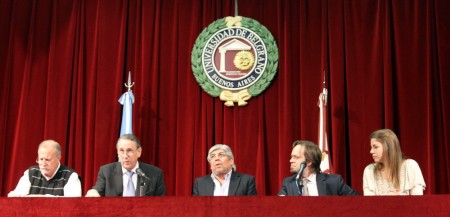 Hugo Moyano en la Universidad de Belgrano