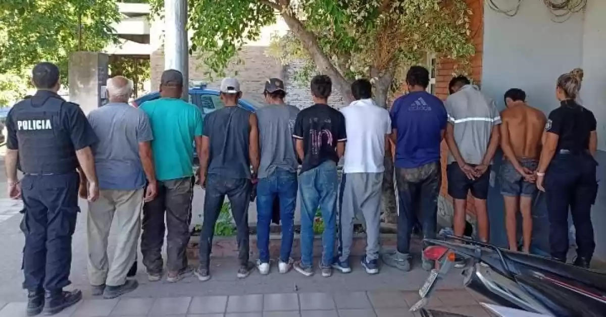 Un grupo de nueve rosarinos se metieron a robar con un camión a las instalaciones de la ex Ar Zinc