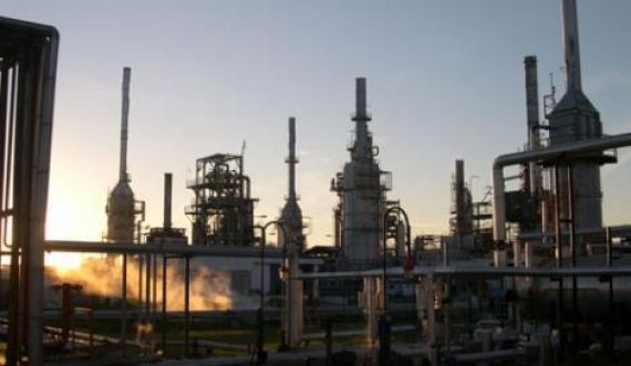 Por un problema operativo, hubo un principio de incendio en una planta de Petrobras