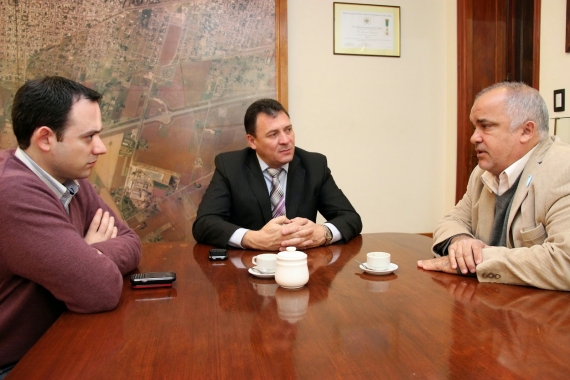 Raimundo analizó con el concejal Comi el proyecto de transporte fluvial