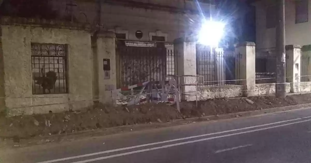 Un joven resultó con graves quemaduras por intentar robar cables en Rosario