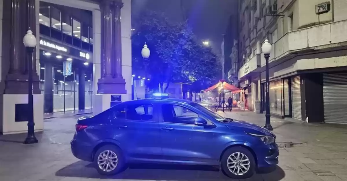 Amplio despliegue policial por amenazas en el centro de Rosario