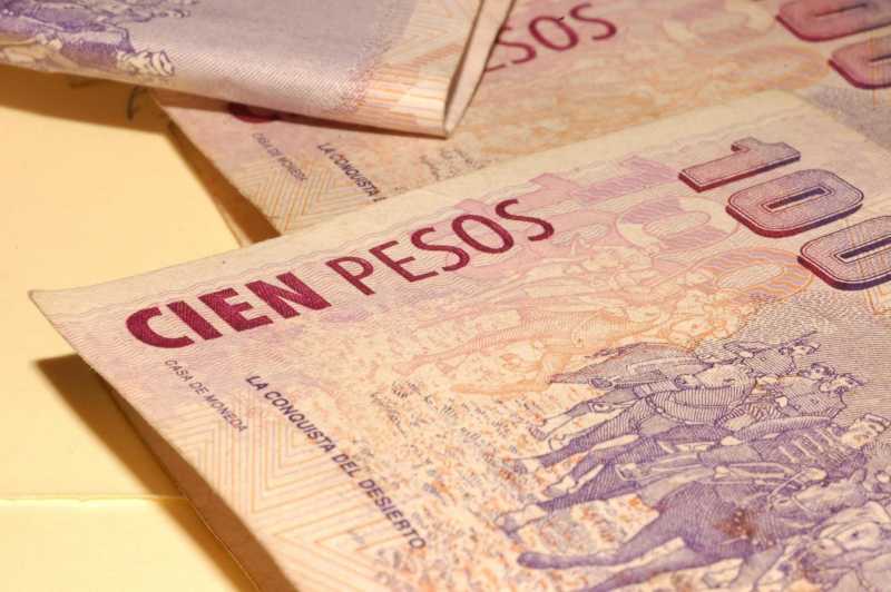 Camioneros considera que el aumento del salario mínimo, vital y móvil es insuficiente