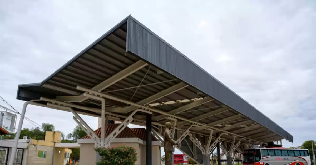 Quedó formalmente habilitado el techado de las dársenas del Parador Turístico