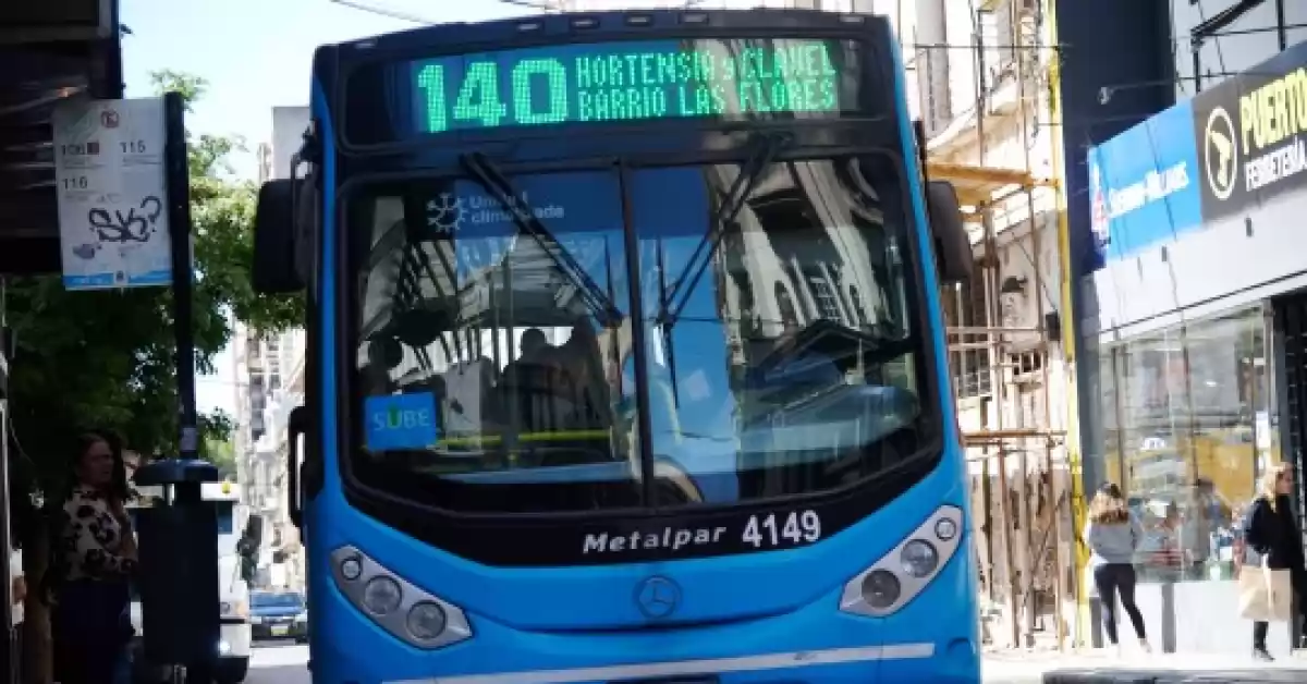 Por peatonalización de calle San Luis habrá desvíos del transporte urbano 