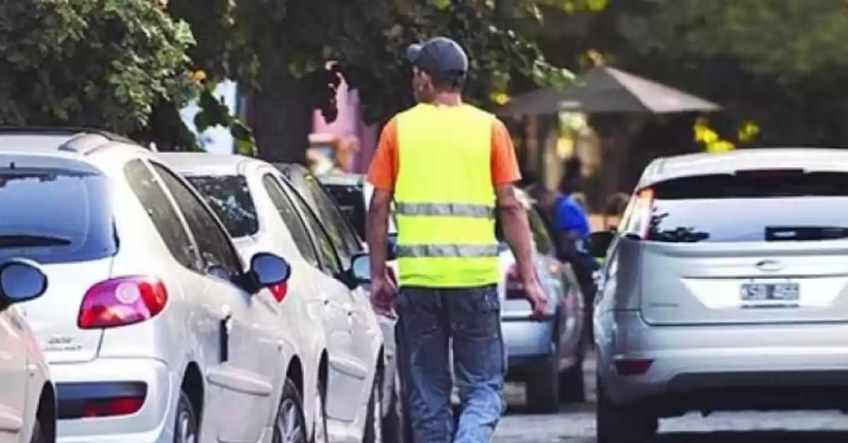 Un trapito amenazó a una mujer que no quiso pagarle