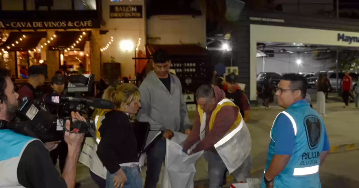 Detienen a 60 trapitos y multan a cinco personas por entradas falsas en el recital de Taylor Swift