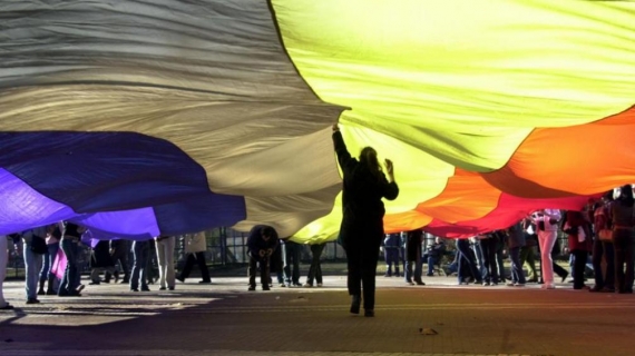 Editorial: Ver para creer, leer para entender