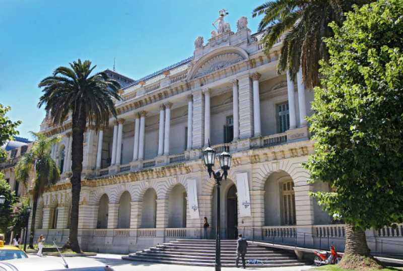Docentes universitarios pararán miércoles y jueves de la próxima semana