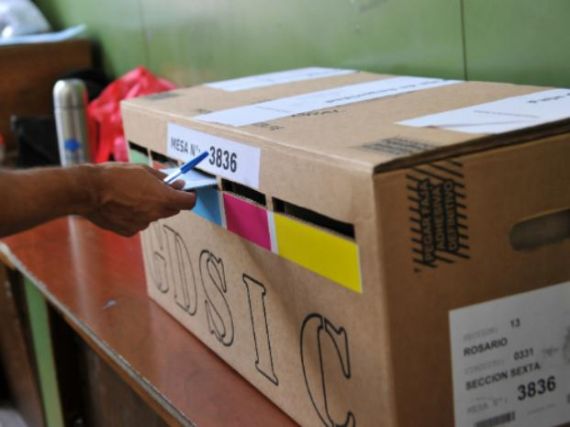 Se realizarán hoy más de 800 simulacros electorales en escuelas santafecinas
