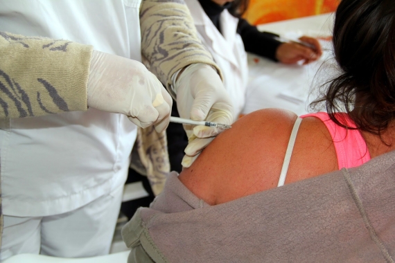 Los centros de salud sanlorencinos colocan la vacuna antigripal trivalente
