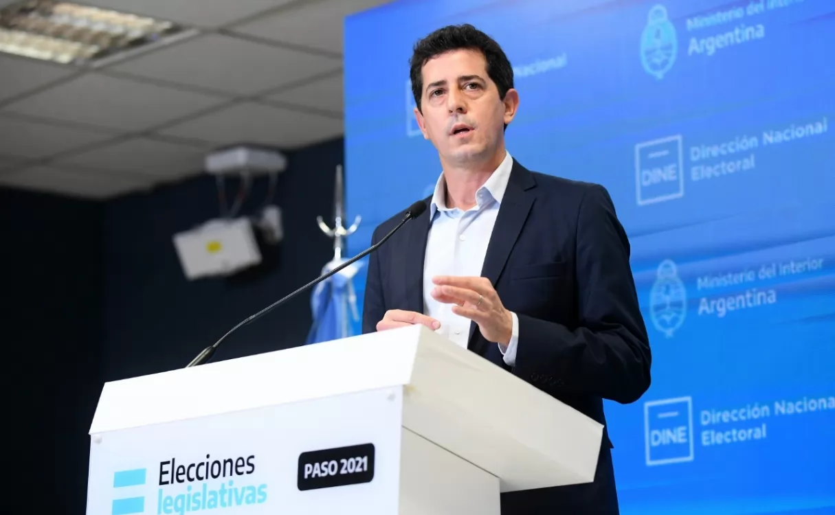 Crisis en el Gabinete: ministros y funcionarios de Cristina,presentaron la renuncia