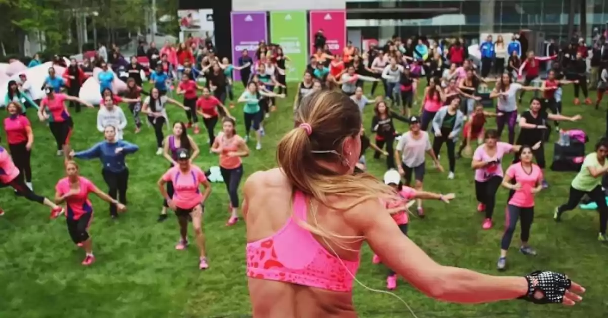 Timbúes: zumba de verano en el polideportivo