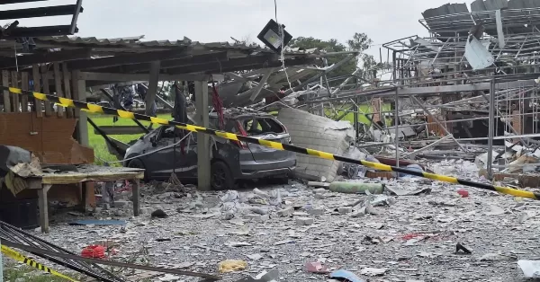 Explosión mortal en una fábrica de fuegos artificiales en Tailandia: nueve muertos y dos heridos