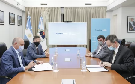 Se firmó el contrato para que la AGP inicie la gestión temporal de la Hidrovía Paraná-Paraguay