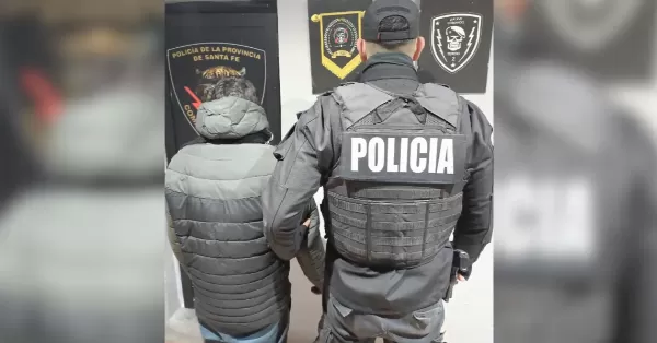 Andaba en bicicleta por San Lorenzo y tenía pedido de captura por un robo en Santa Fe