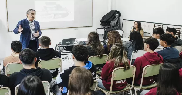 Traferri impulsa una ley para formar a los estudiantes en materia financiera