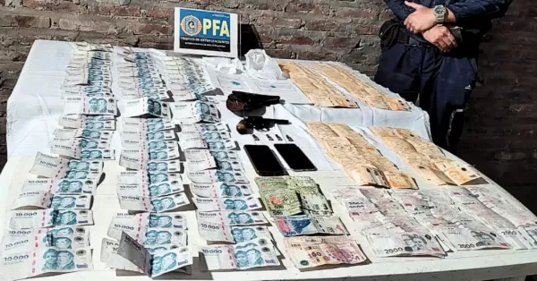 Un detenido y secuestro de drogas y armas tras nueve allanamientos en Roldán, Pérez y Rosario