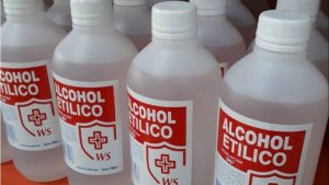 La ANMAT prohibió la comercialización de una marca de alcohol etílico por no conocer su origen