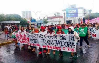 #8M: Mujeres del Cordón Industrial Marcharon en San Lorenzo