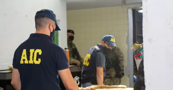 Quemaron mil kilos de marihuana y sesenta de cocaína en Rosario 