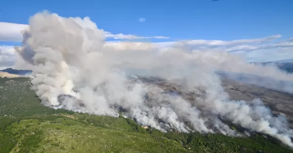 Son más de 2000 las hectáreas incendiadas en el Parque Nacional Los Alerces 