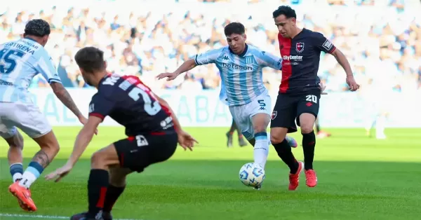 Newells ya fuera del torneo argentino piensa en el futuro de este 2025