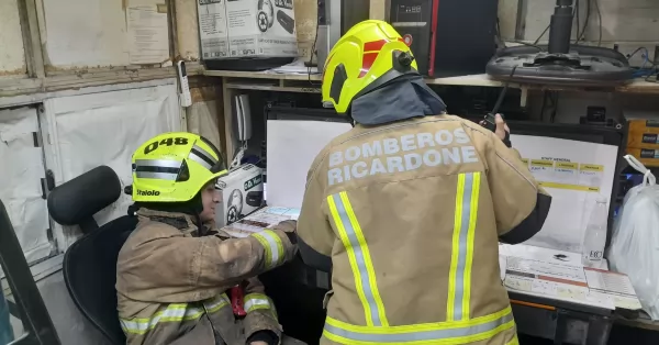 Los bomberos de Ricardone recibieron herramientas para entrenamiento