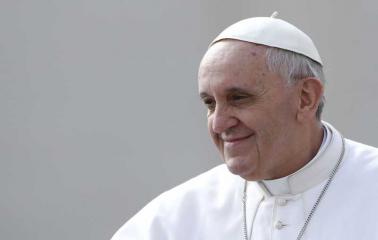 El Vaticano desmiente los rumores sobre un tumor benigno del Papa
