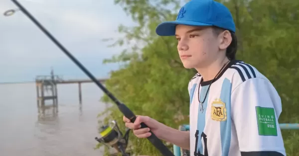 Beltrán: tuvo que dejar el fútbol por un problema de salud y hoy inspira como youtuber de pesca